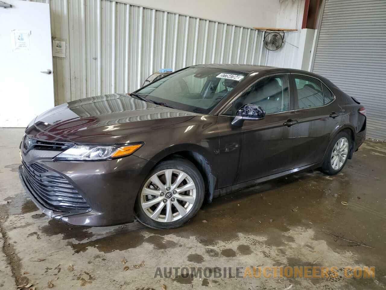 4T1B11HK8KU812493 TOYOTA CAMRY 2019