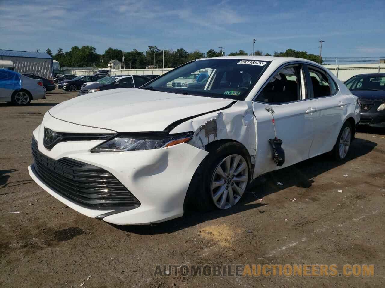 4T1B11HK8KU813174 TOYOTA CAMRY 2019