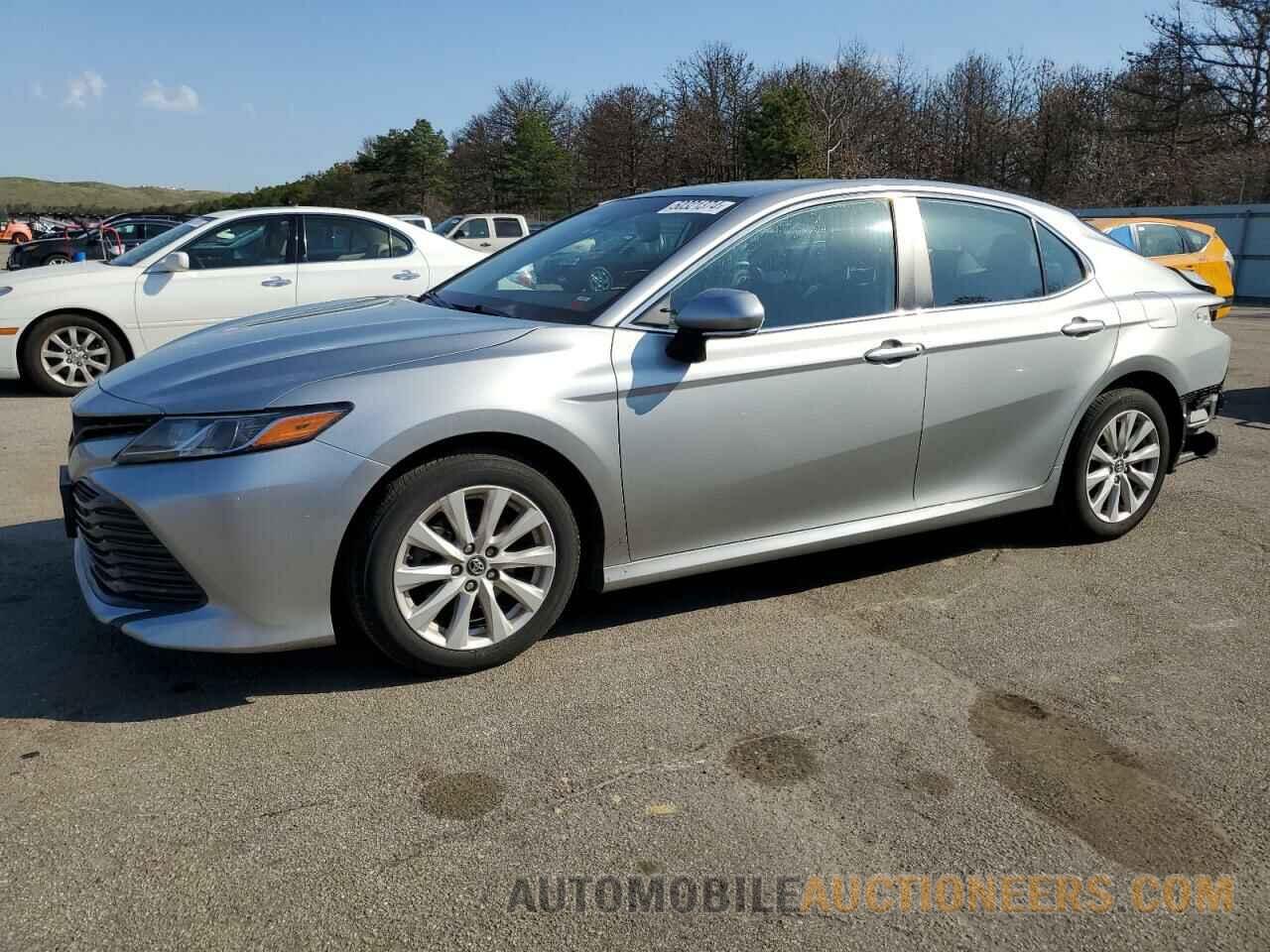 4T1B11HK8KU813322 TOYOTA CAMRY 2019