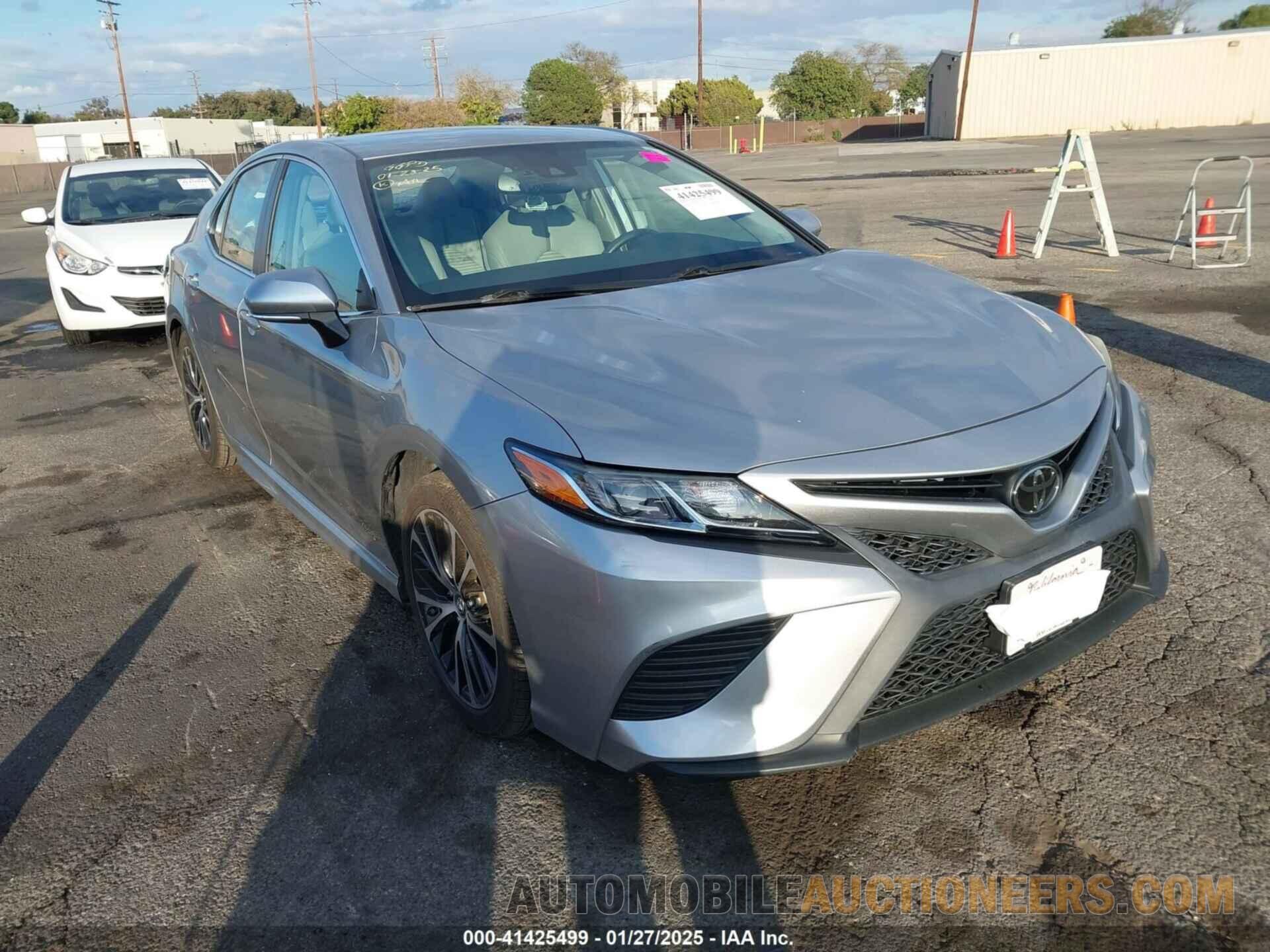 4T1B11HK8KU814633 TOYOTA CAMRY 2019