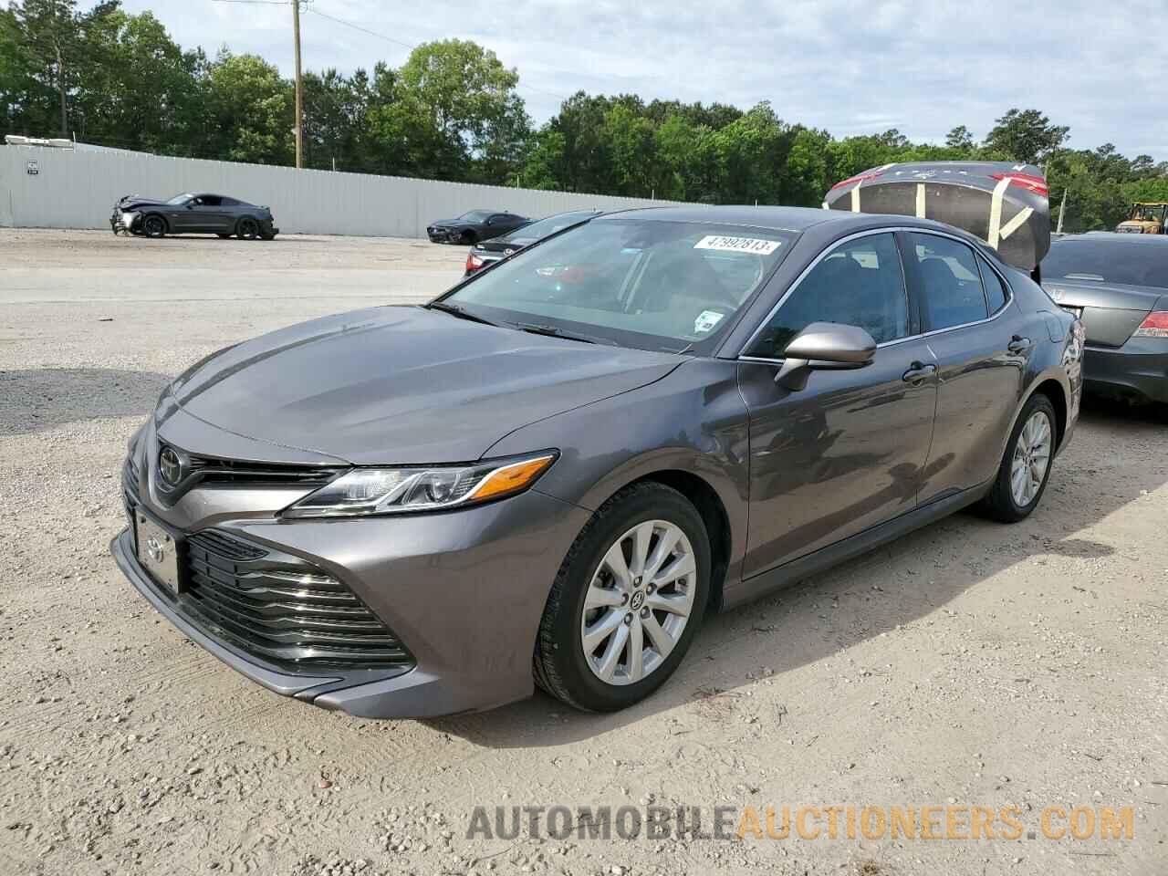 4T1B11HK8KU819430 TOYOTA CAMRY 2019