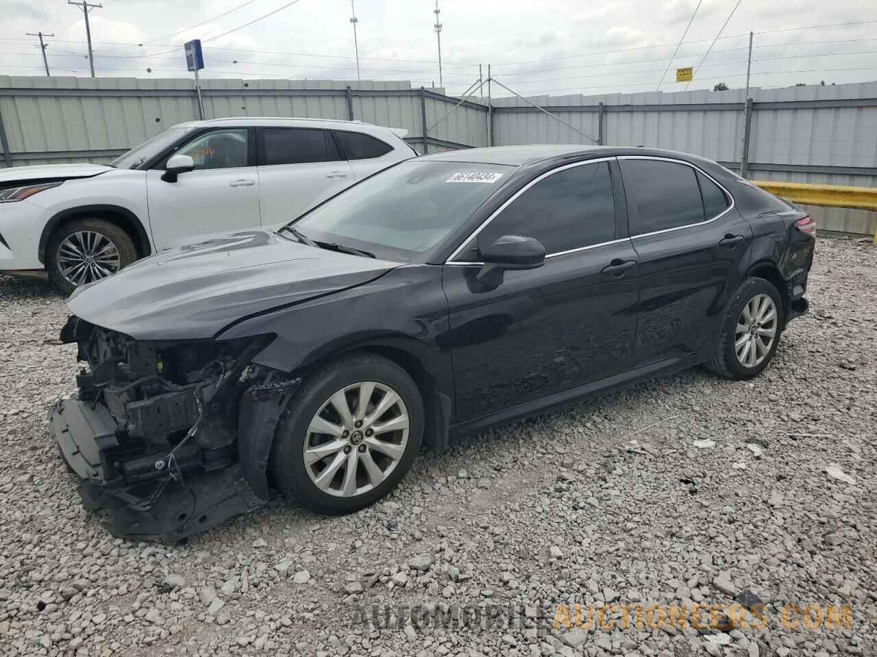 4T1B11HK8KU825115 TOYOTA CAMRY 2019