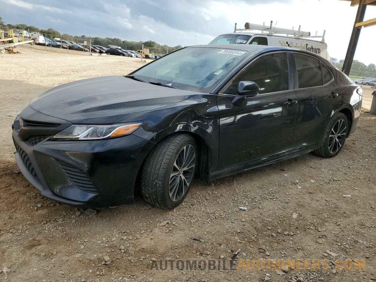 4T1B11HK8KU825695 TOYOTA CAMRY 2019