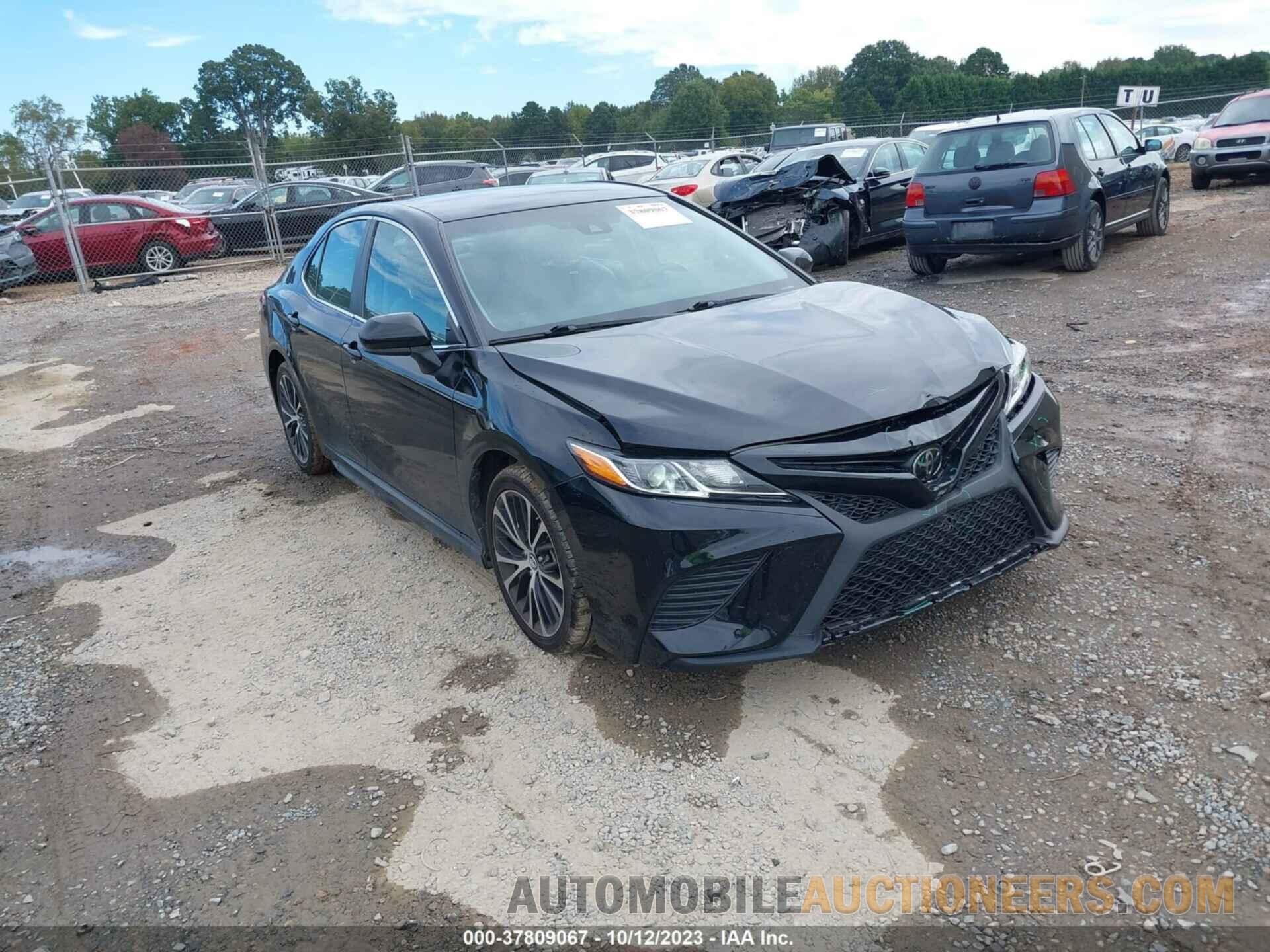 4T1B11HK8KU832405 TOYOTA CAMRY 2019