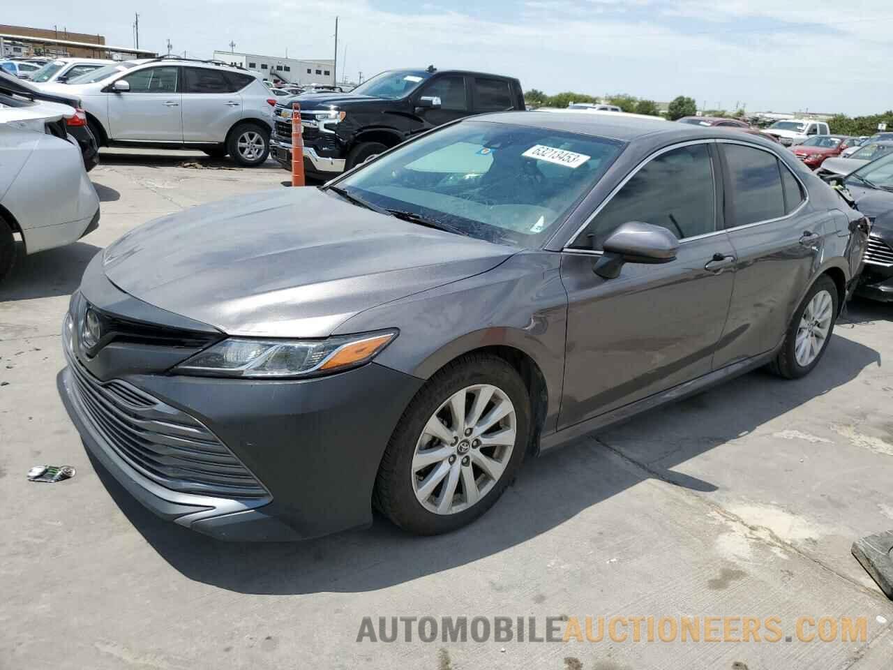 4T1B11HK8KU840570 TOYOTA CAMRY 2019