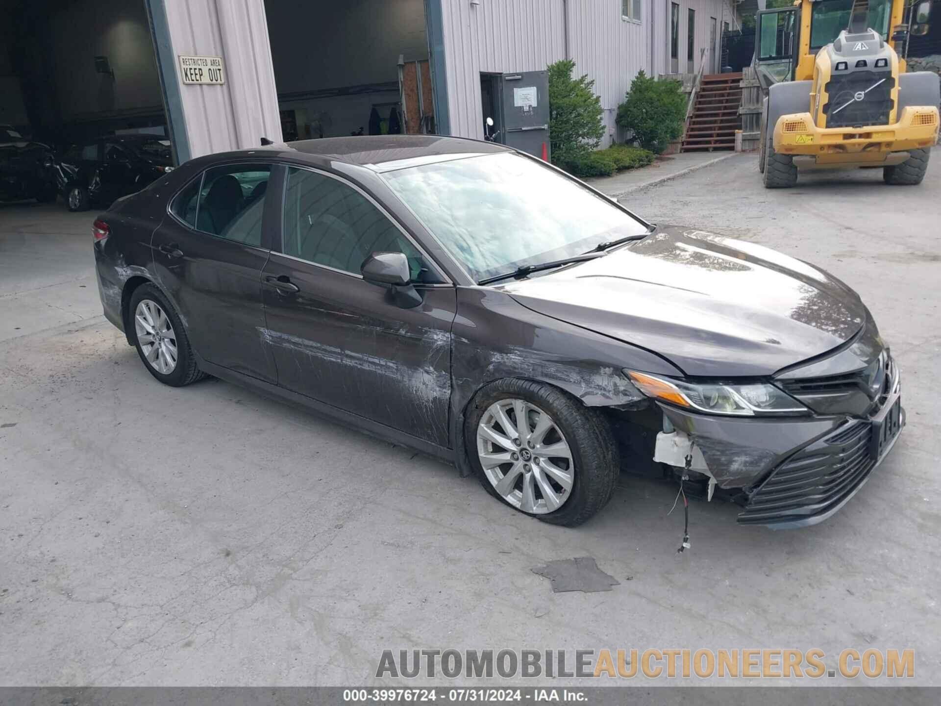 4T1B11HK8KU844666 TOYOTA CAMRY 2019