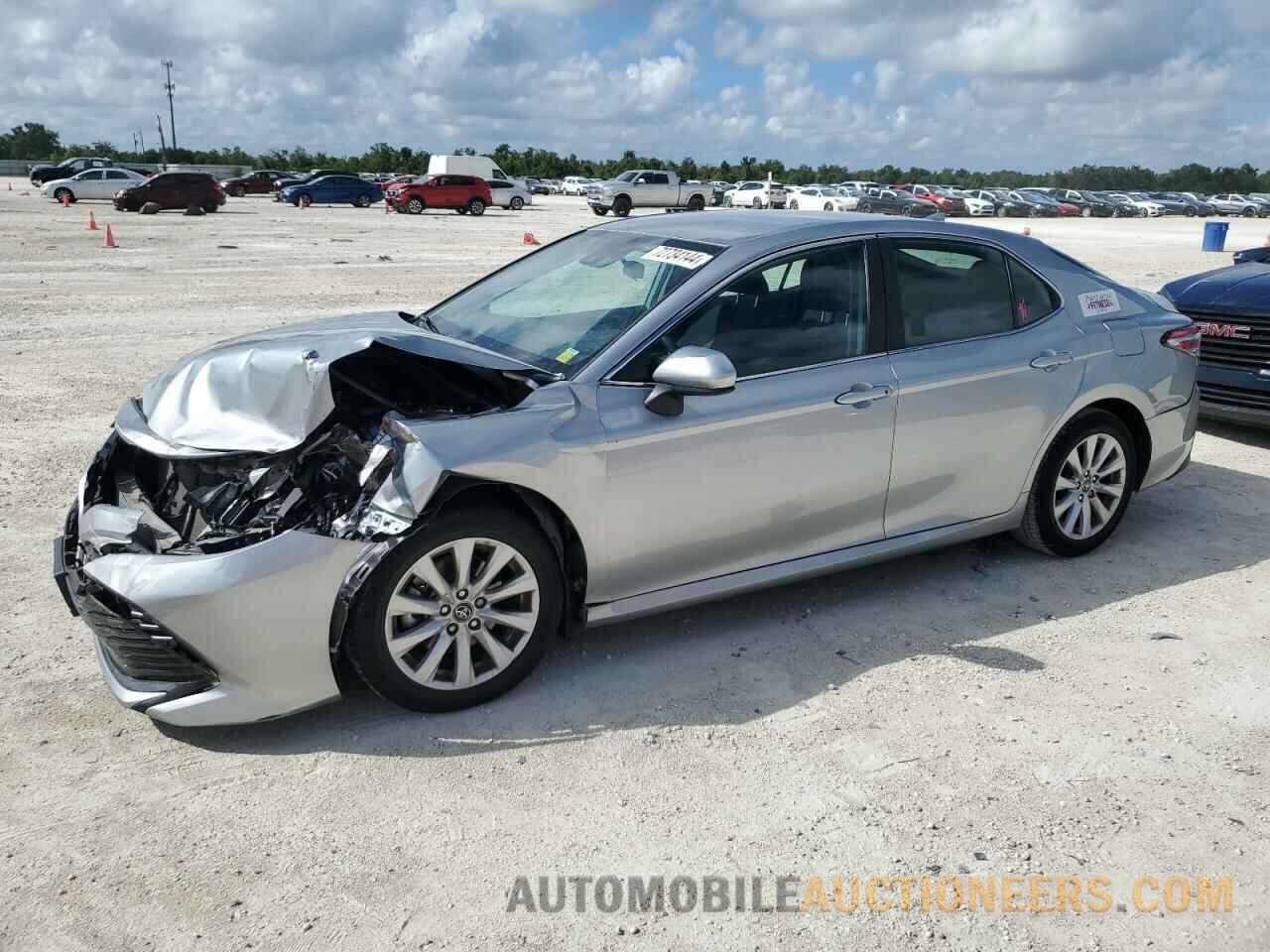 4T1B11HK8KU848474 TOYOTA CAMRY 2019