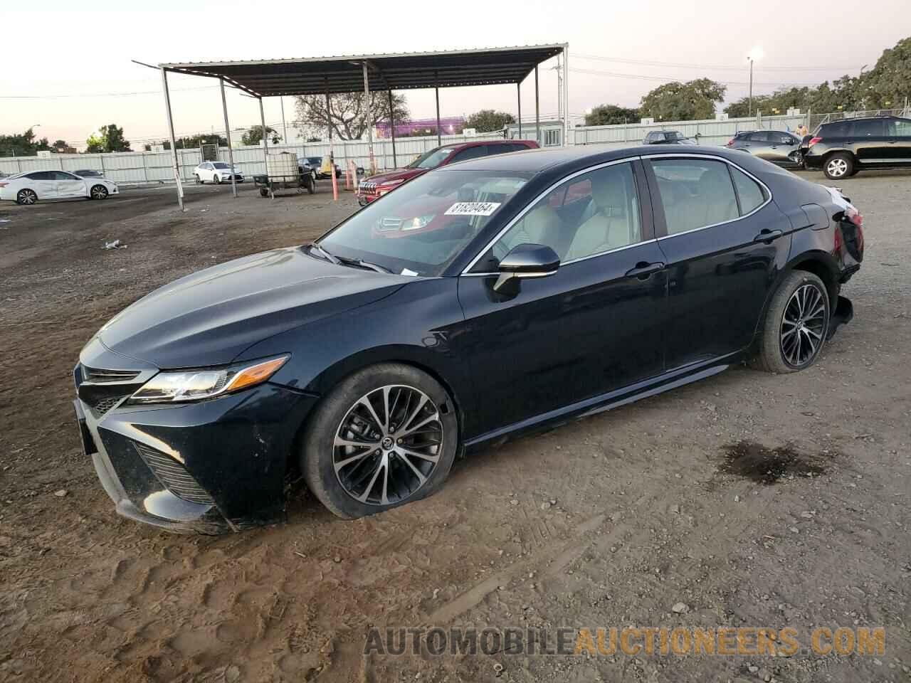 4T1B11HK8KU852458 TOYOTA CAMRY 2019