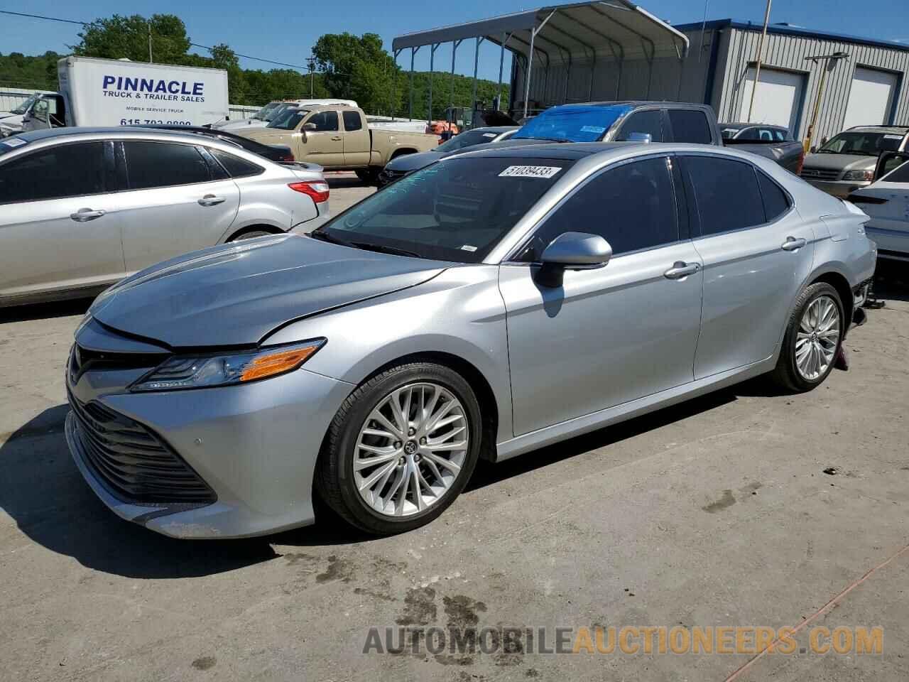 4T1B11HK9JU003194 TOYOTA CAMRY 2018