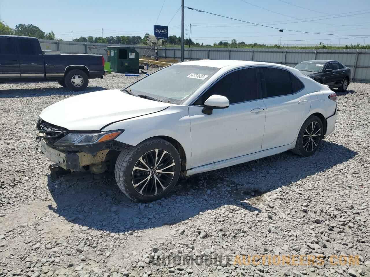 4T1B11HK9JU003311 TOYOTA CAMRY 2018