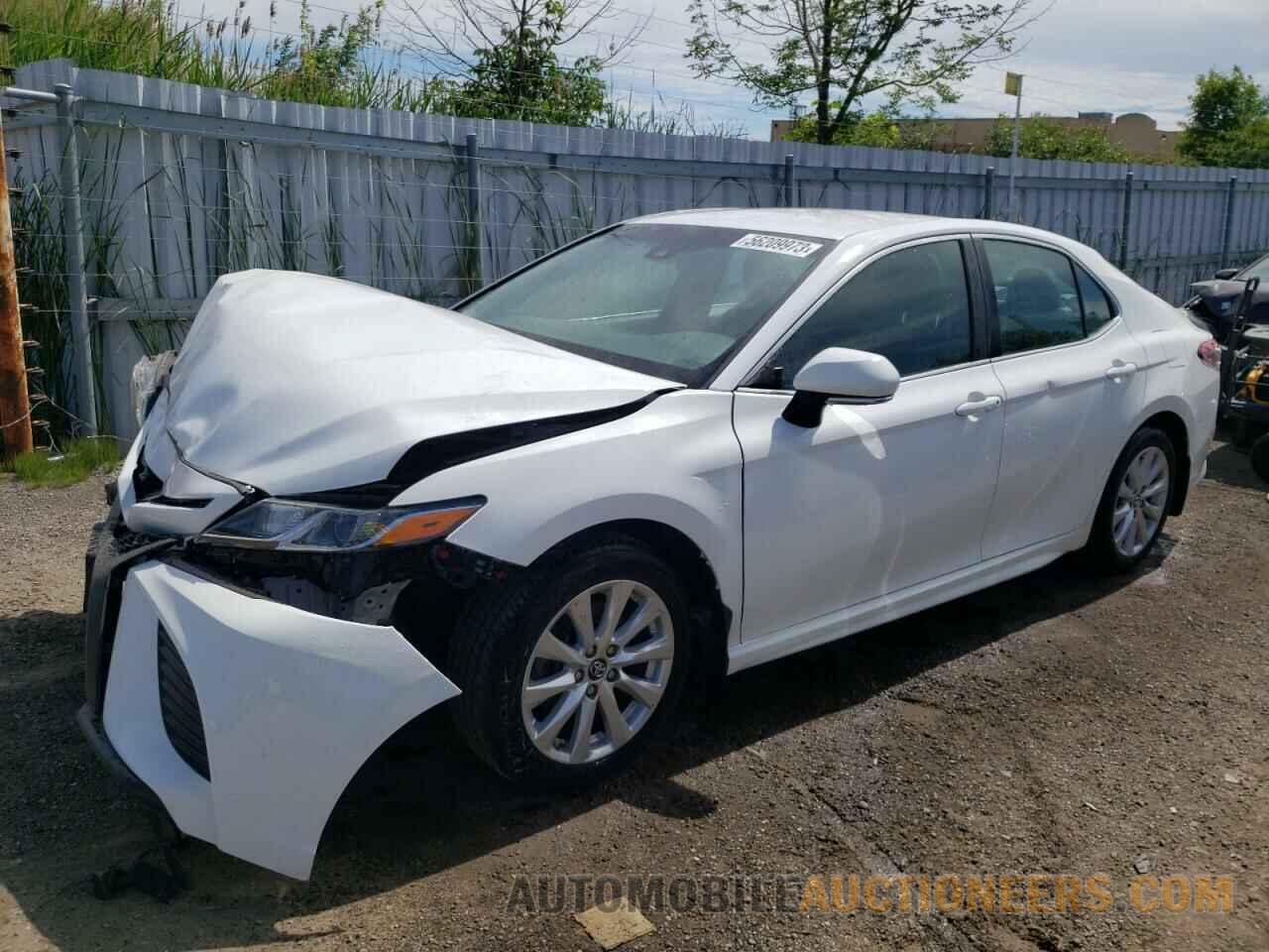 4T1B11HK9JU012316 TOYOTA CAMRY 2018