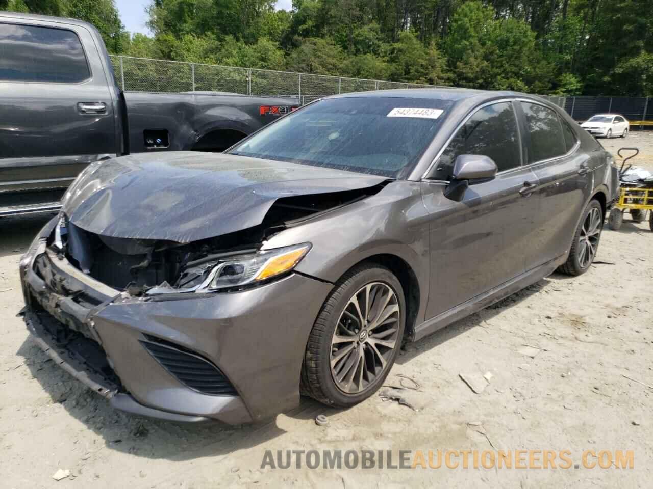 4T1B11HK9JU016690 TOYOTA CAMRY 2018