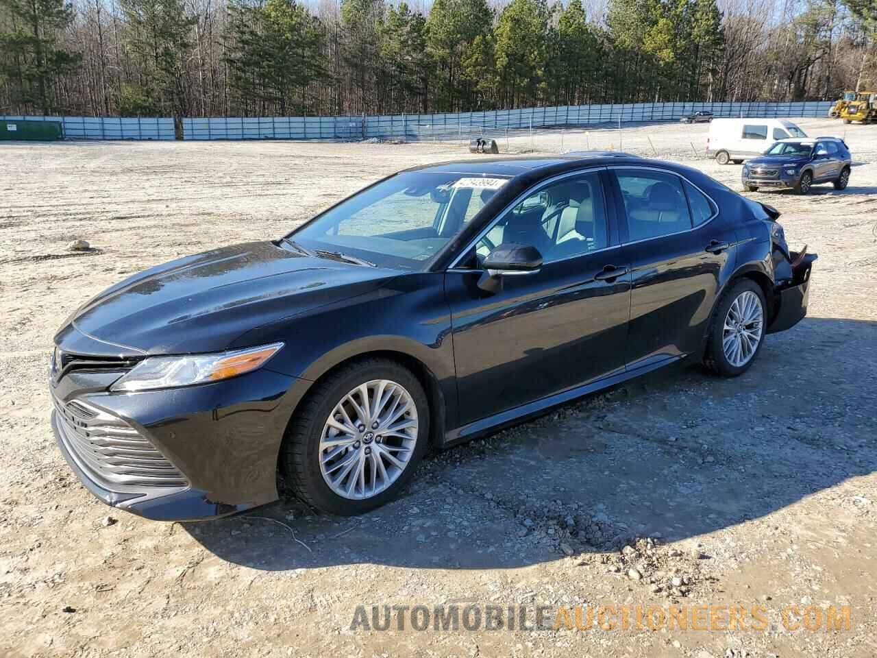 4T1B11HK9JU019072 TOYOTA CAMRY 2018