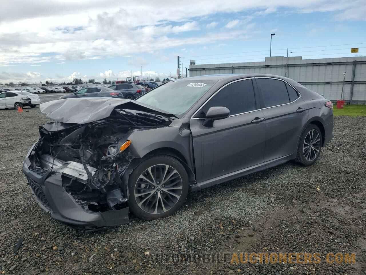 4T1B11HK9JU022036 TOYOTA CAMRY 2018