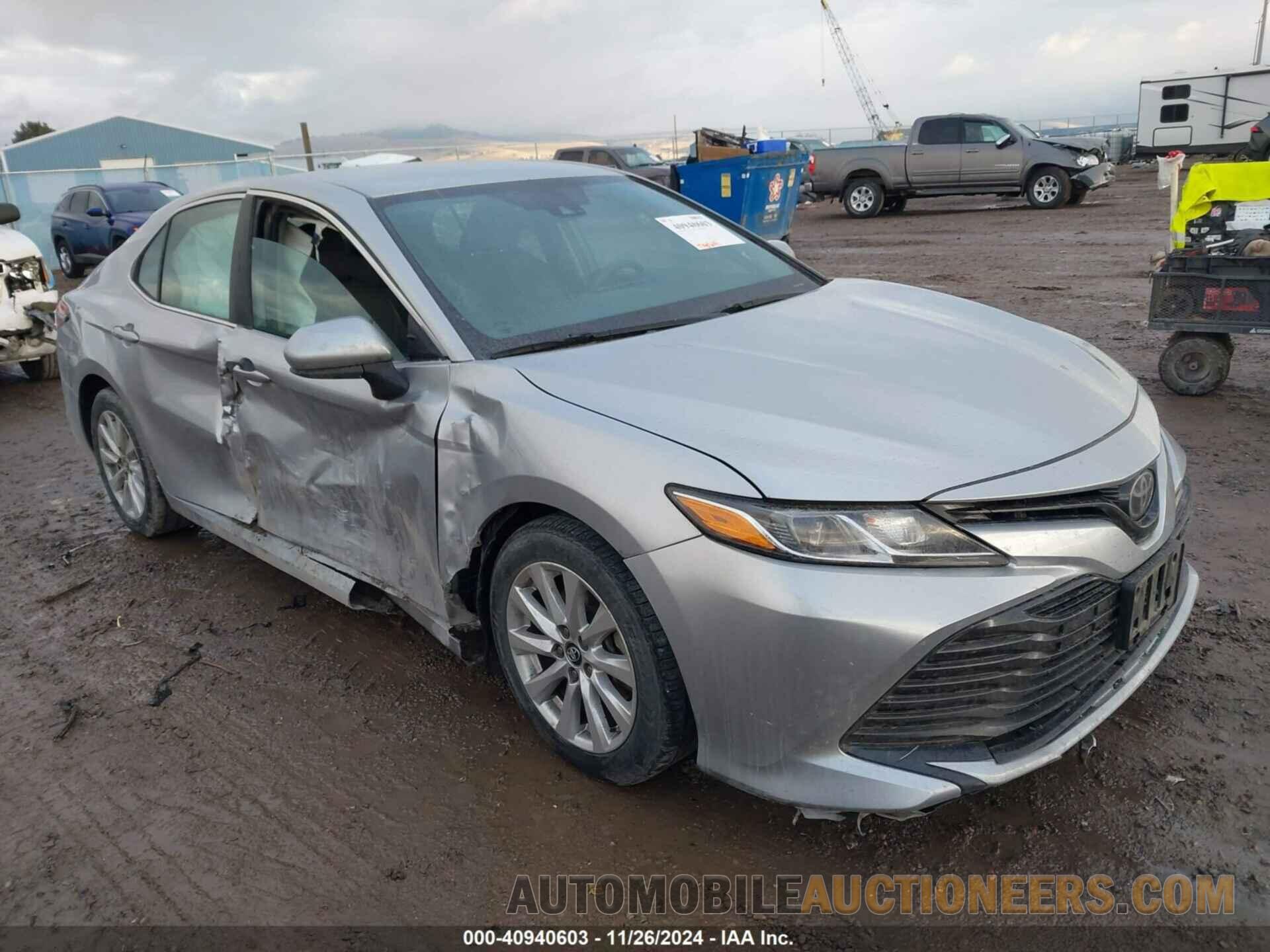 4T1B11HK9JU023865 TOYOTA CAMRY 2018