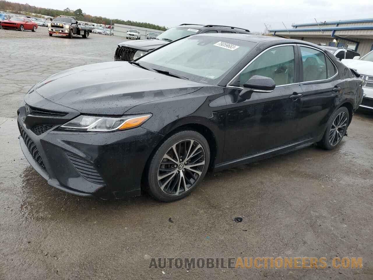 4T1B11HK9JU023977 TOYOTA CAMRY 2018