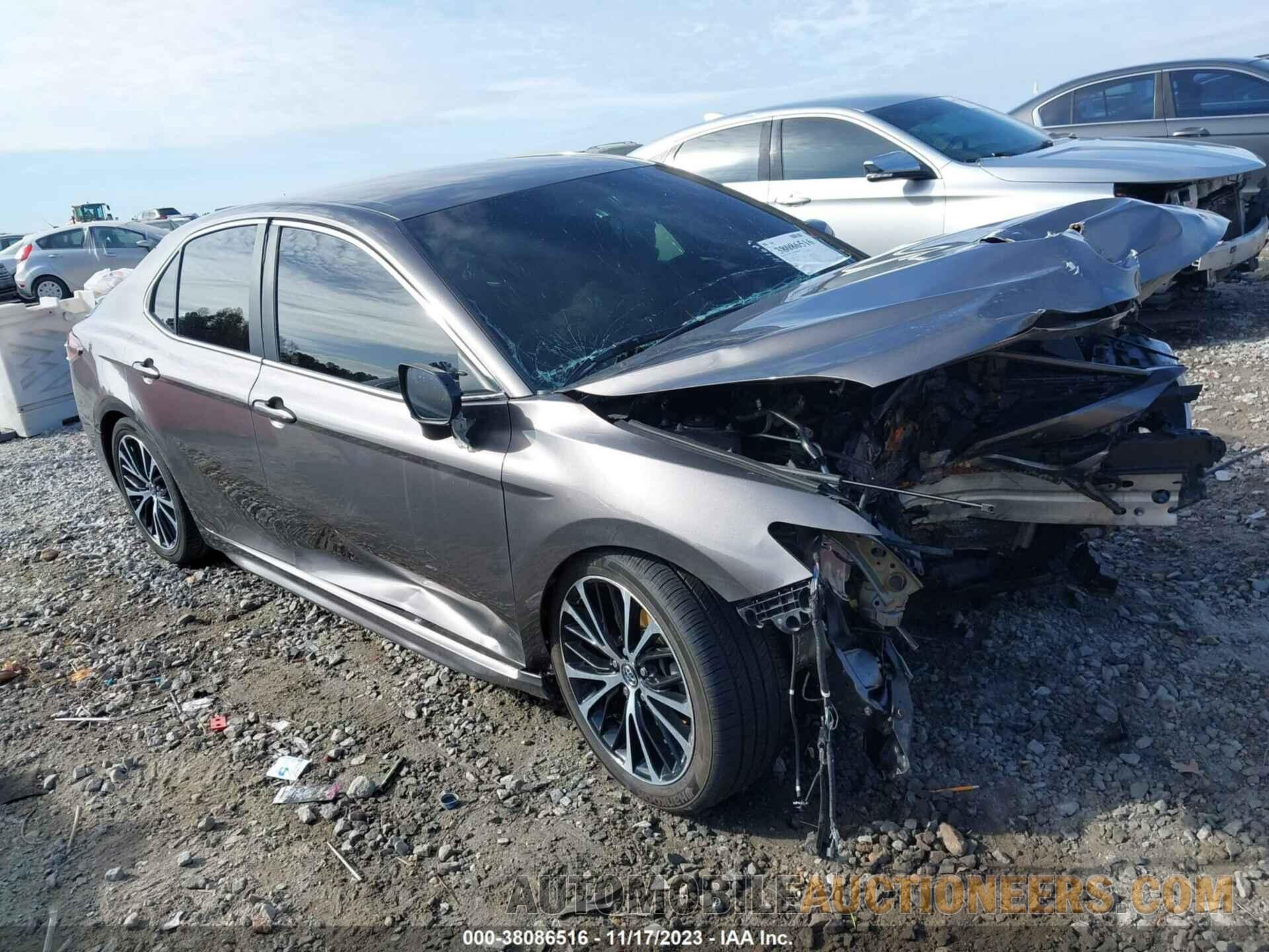 4T1B11HK9JU024773 TOYOTA CAMRY 2018