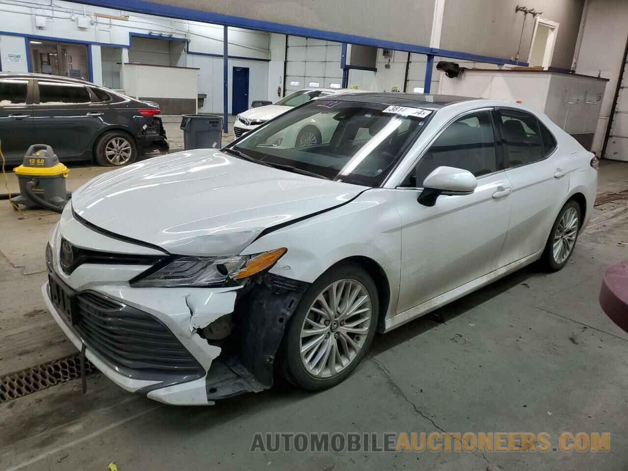 4T1B11HK9JU027527 TOYOTA CAMRY 2018