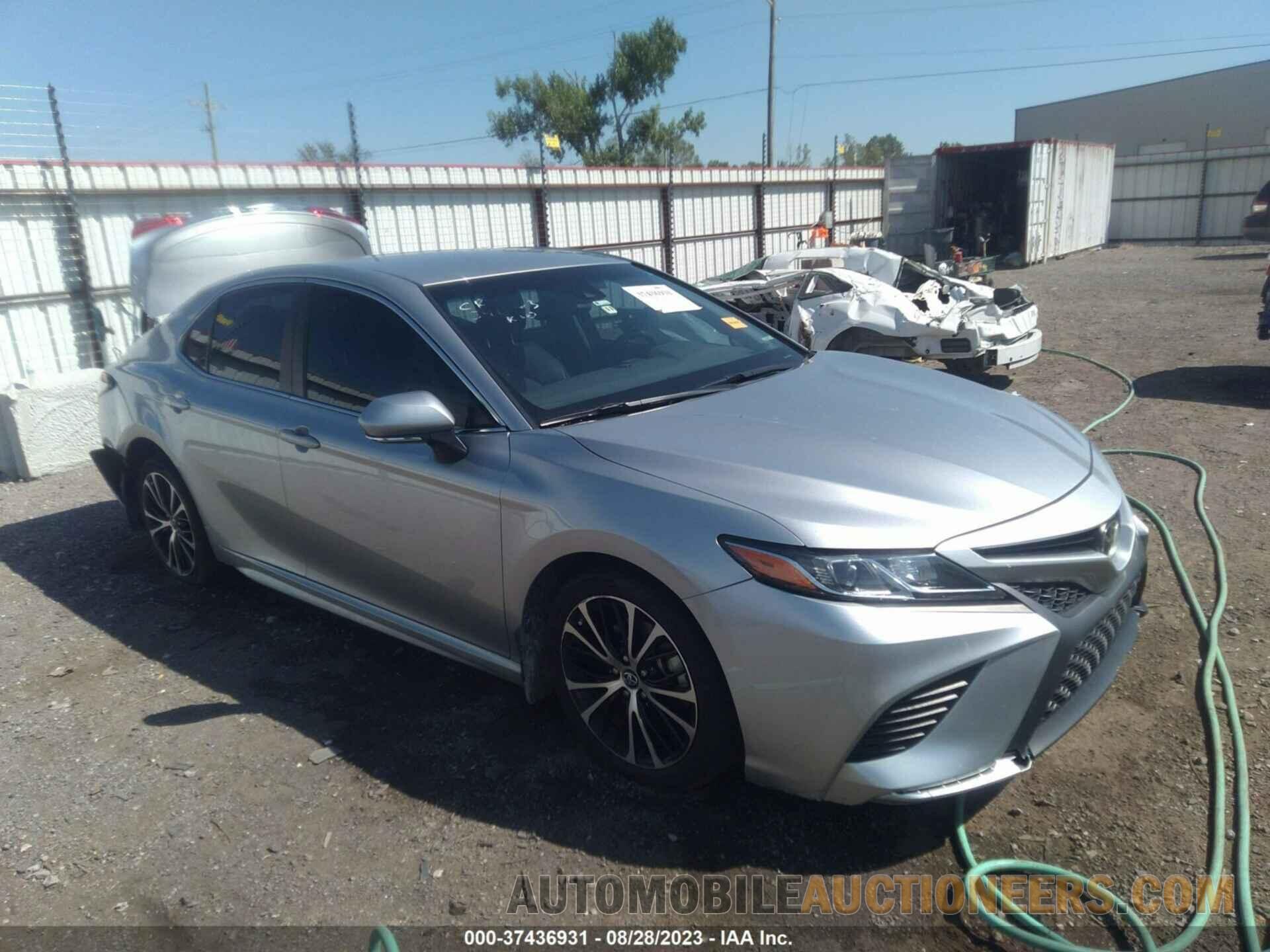 4T1B11HK9JU028886 TOYOTA CAMRY 2018