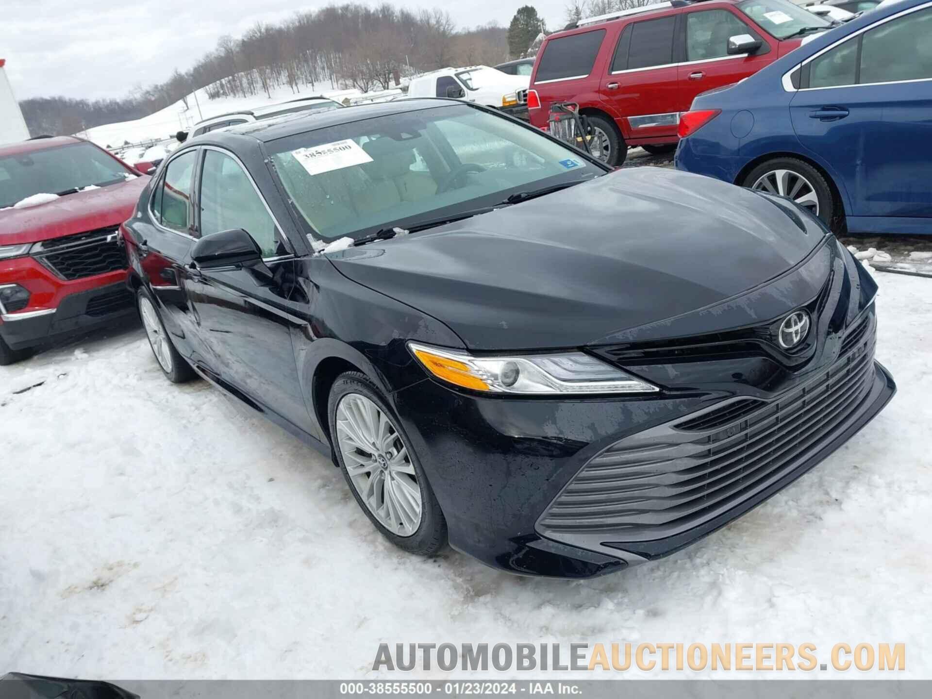 4T1B11HK9JU031643 TOYOTA CAMRY 2018