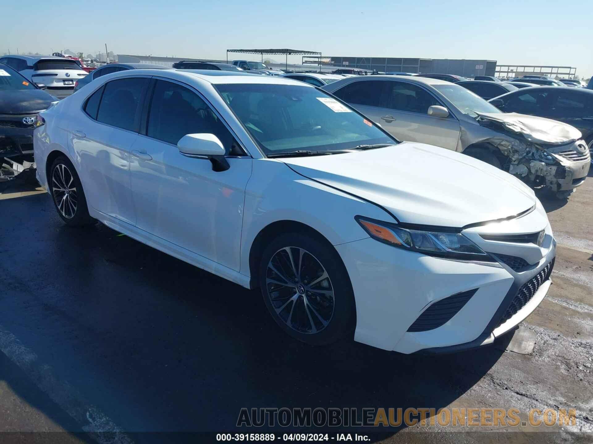 4T1B11HK9JU038611 TOYOTA CAMRY 2018