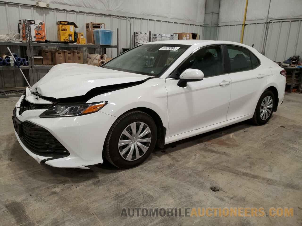 4T1B11HK9JU045624 TOYOTA CAMRY 2018