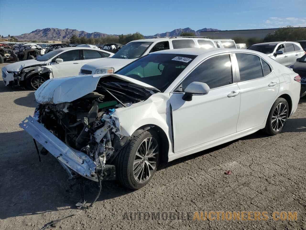 4T1B11HK9JU050614 TOYOTA CAMRY 2018