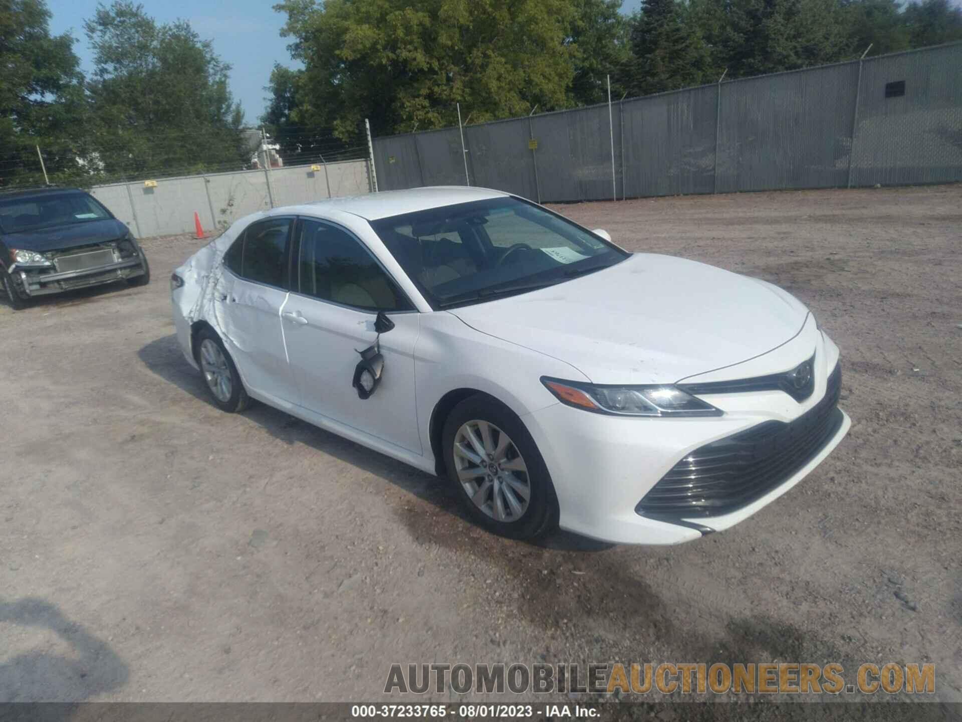 4T1B11HK9JU055148 TOYOTA CAMRY 2018