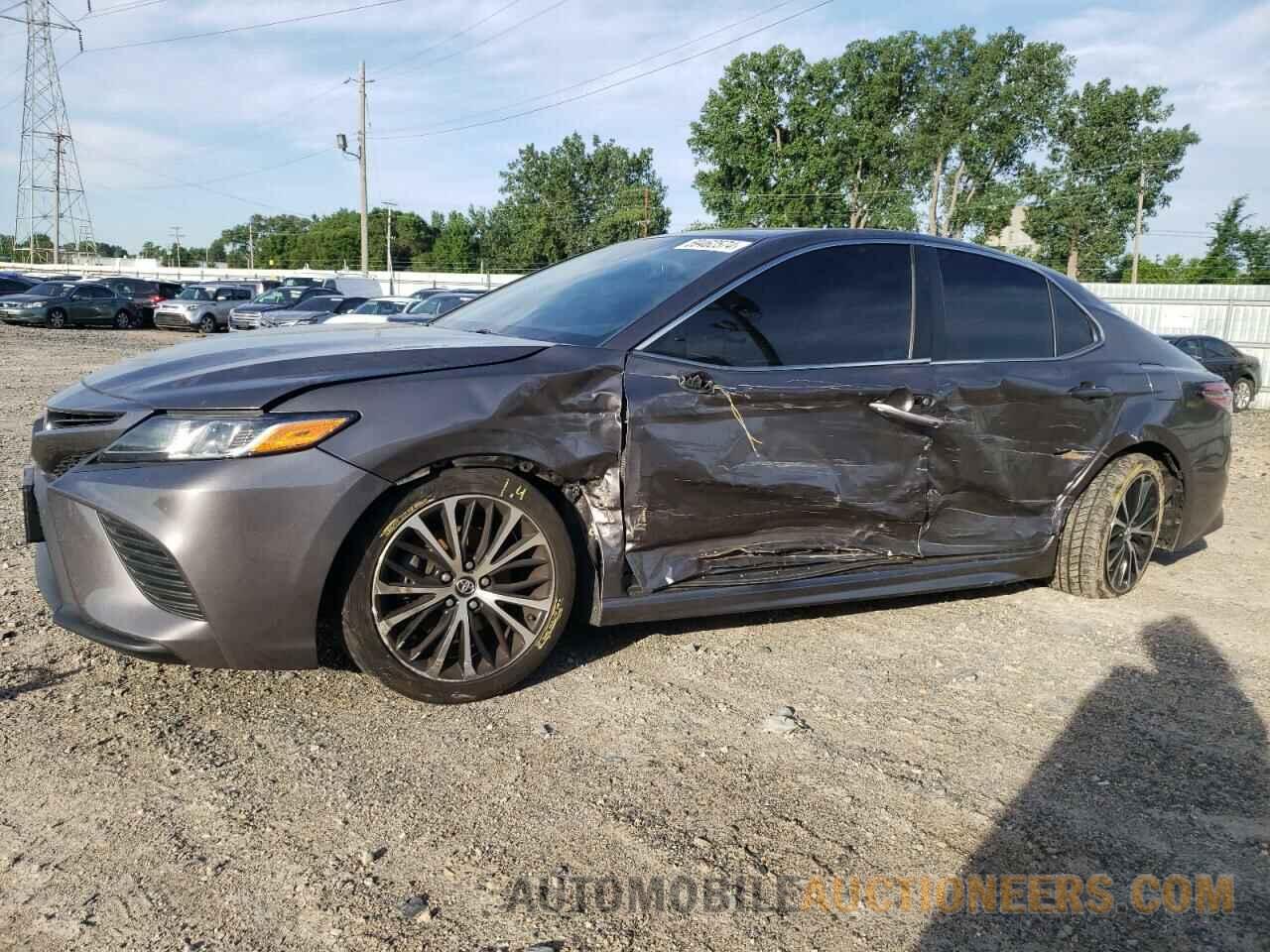 4T1B11HK9JU060785 TOYOTA CAMRY 2018