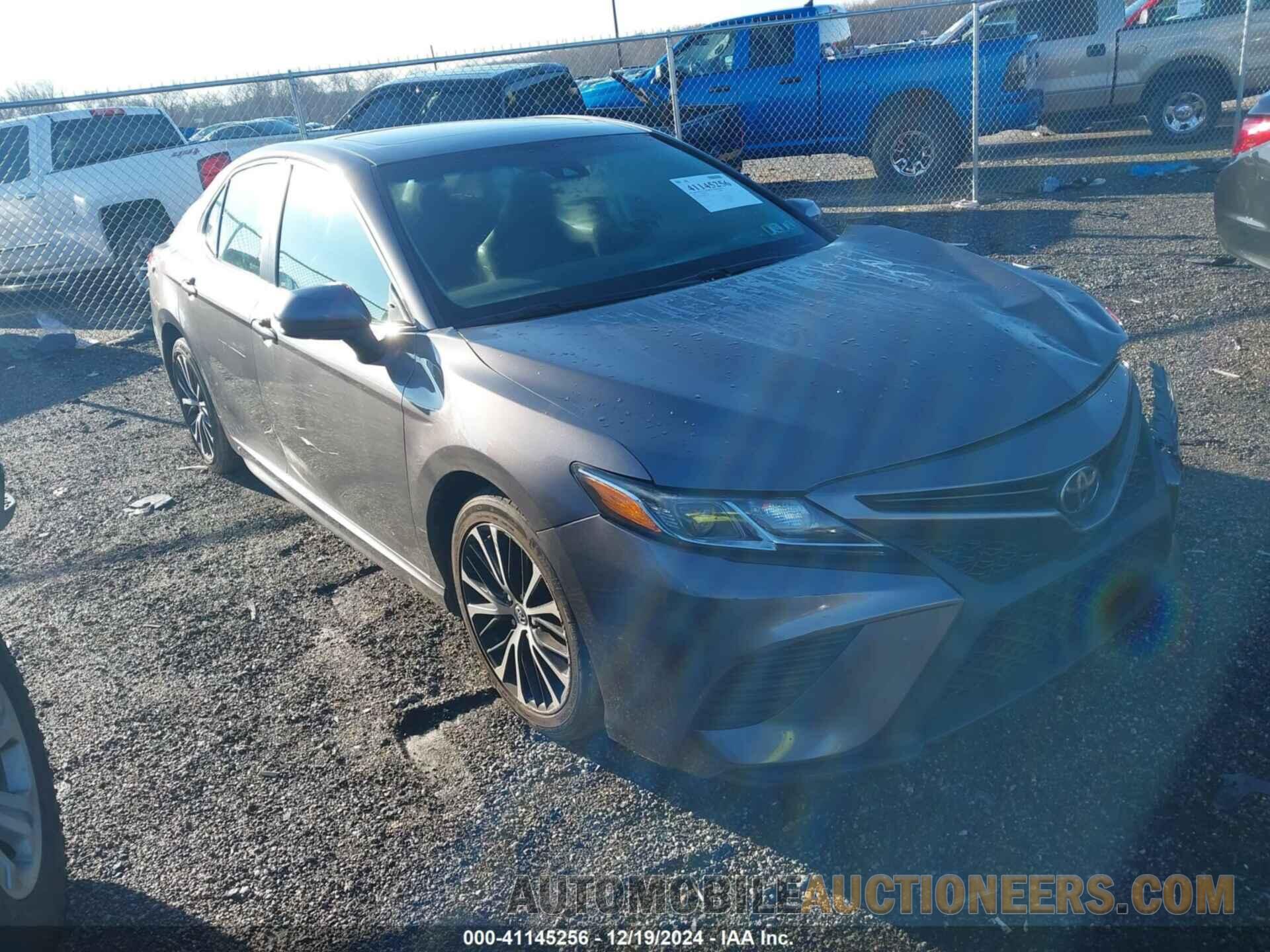 4T1B11HK9JU071852 TOYOTA CAMRY 2018