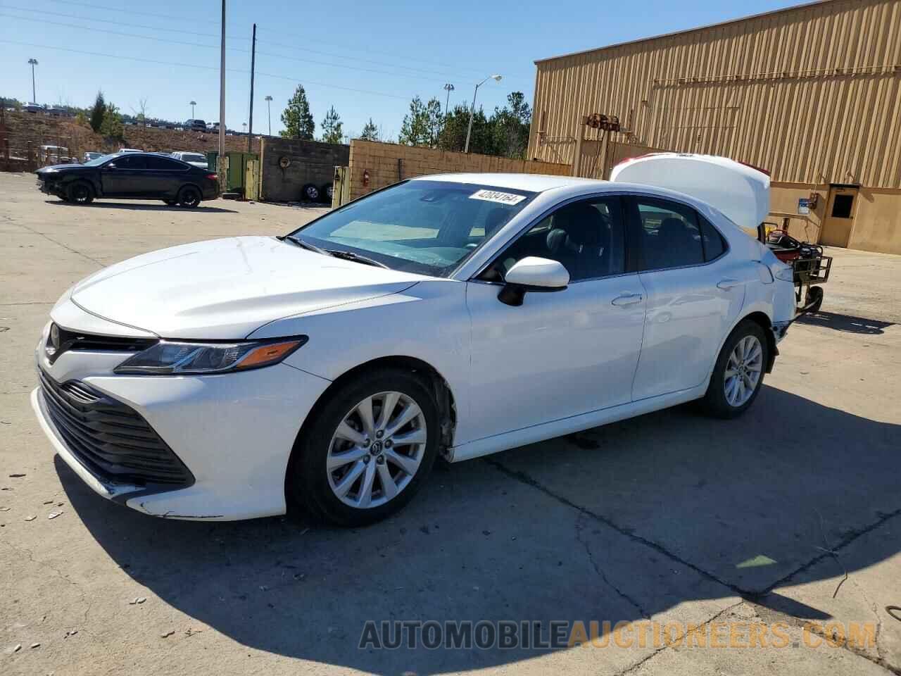 4T1B11HK9JU072256 TOYOTA CAMRY 2018