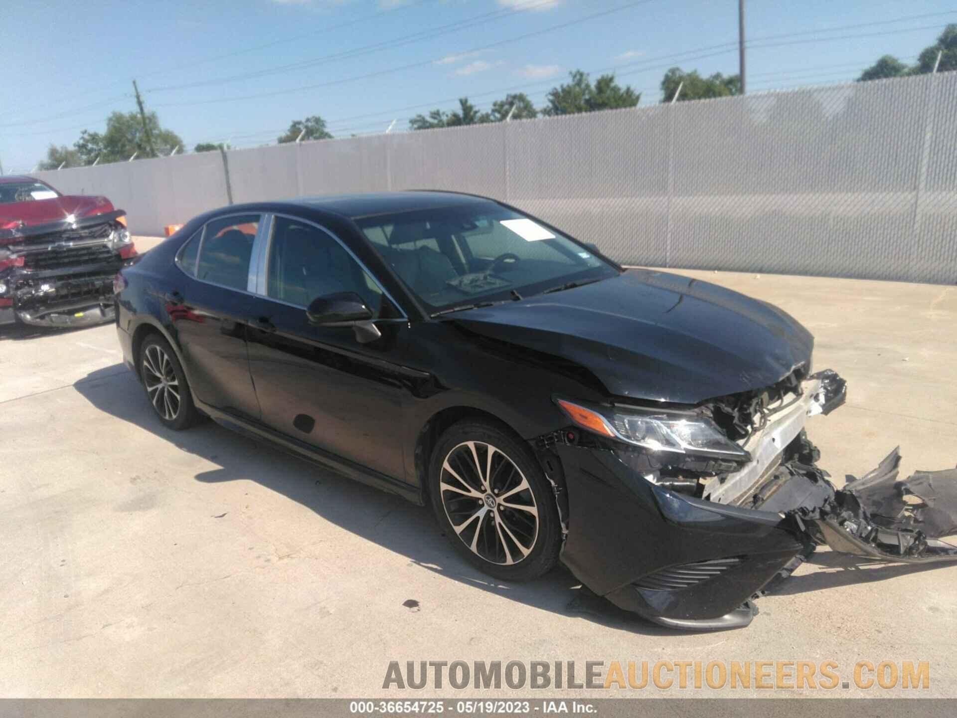 4T1B11HK9JU076985 TOYOTA CAMRY 2018