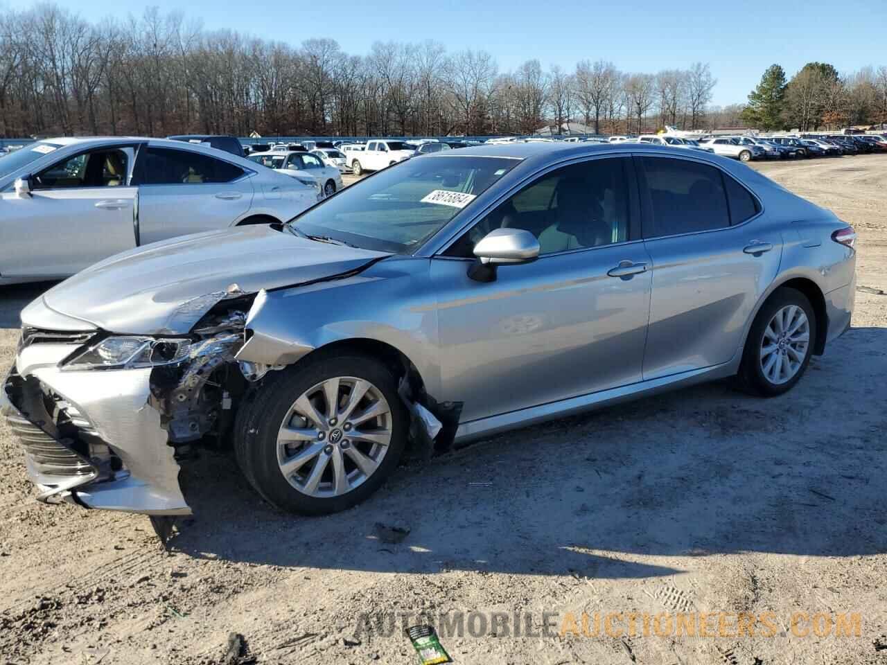 4T1B11HK9JU096167 TOYOTA CAMRY 2018