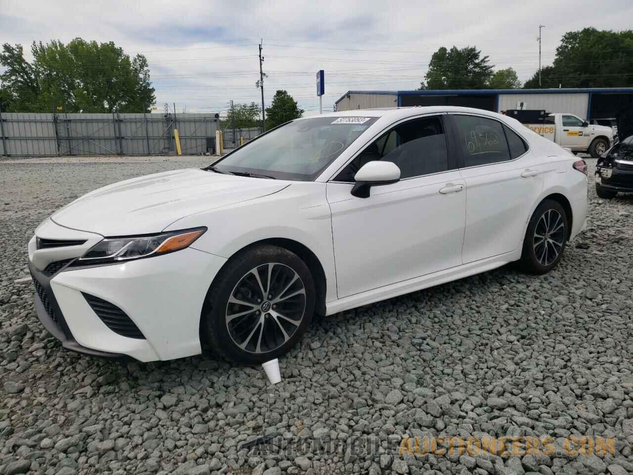 4T1B11HK9JU100122 TOYOTA CAMRY 2018