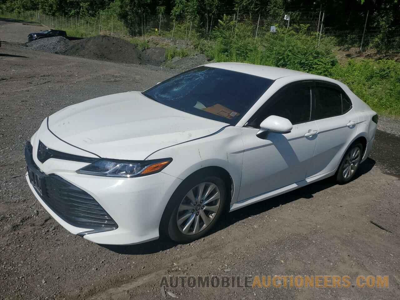 4T1B11HK9JU101223 TOYOTA CAMRY 2018