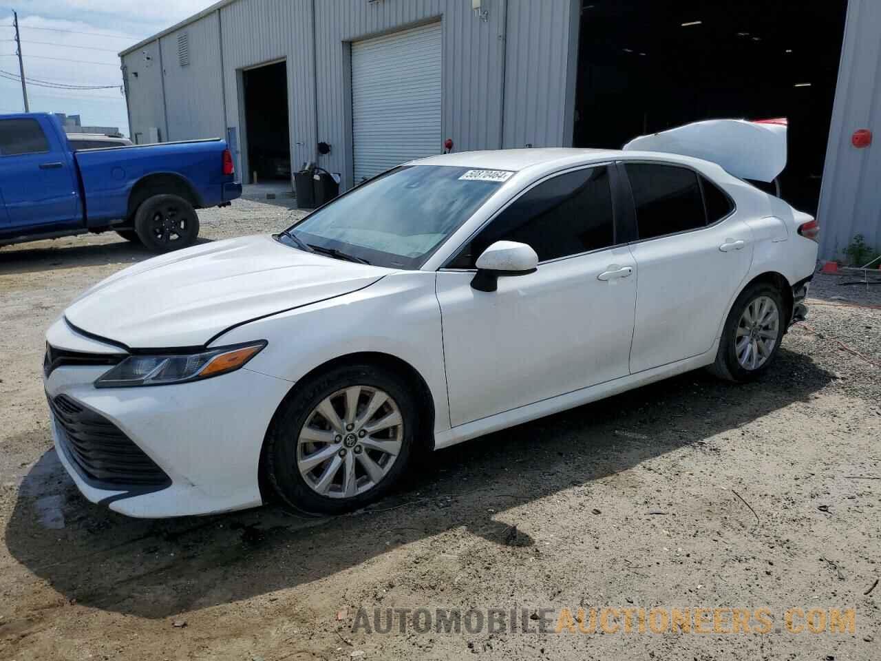 4T1B11HK9JU102811 TOYOTA CAMRY 2018