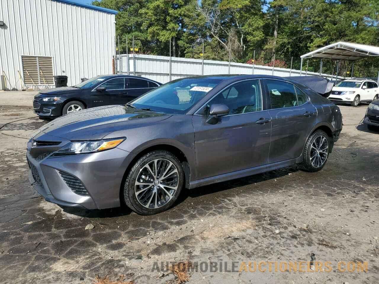 4T1B11HK9JU103473 TOYOTA CAMRY 2018