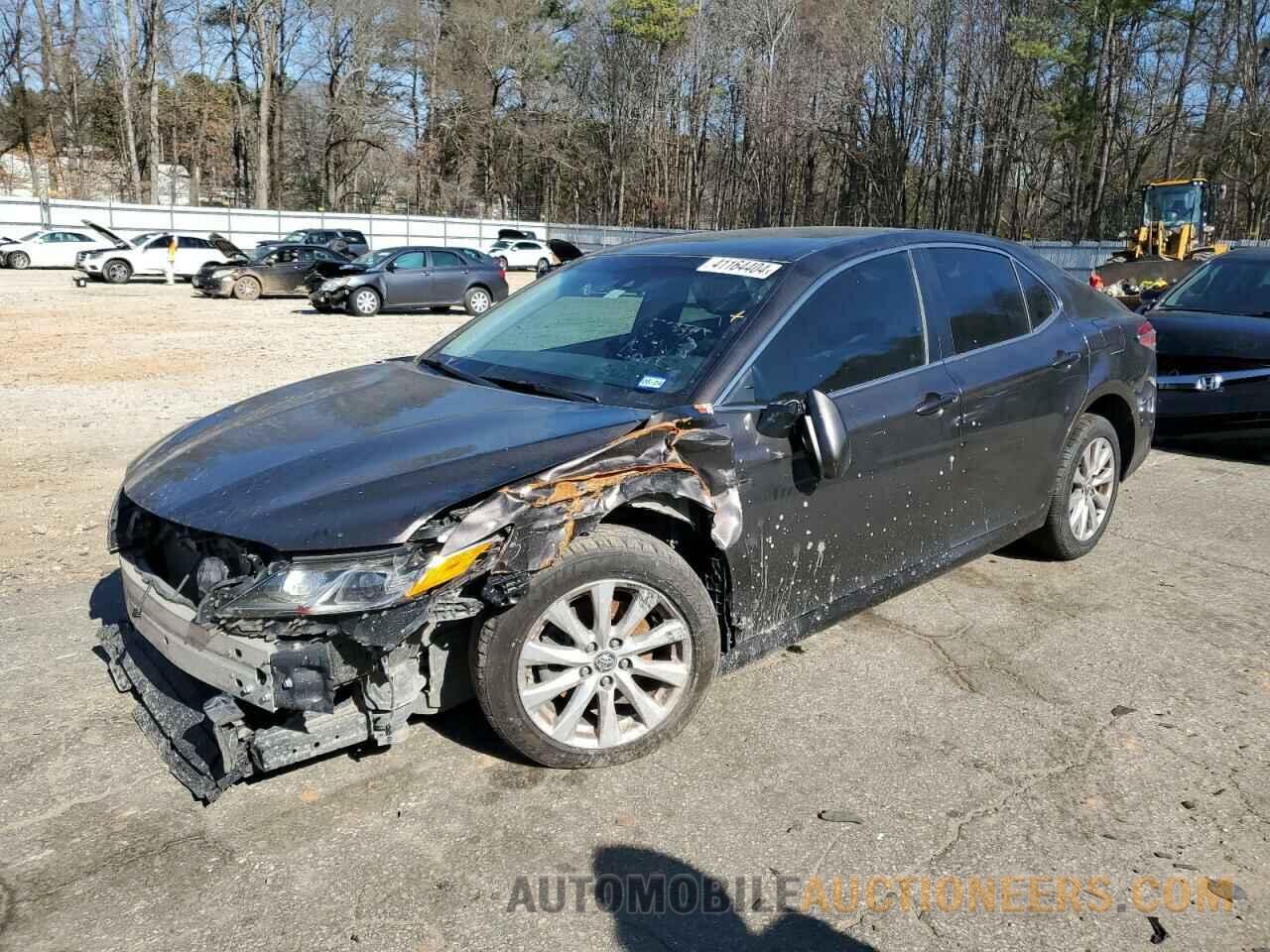 4T1B11HK9JU113257 TOYOTA CAMRY 2018