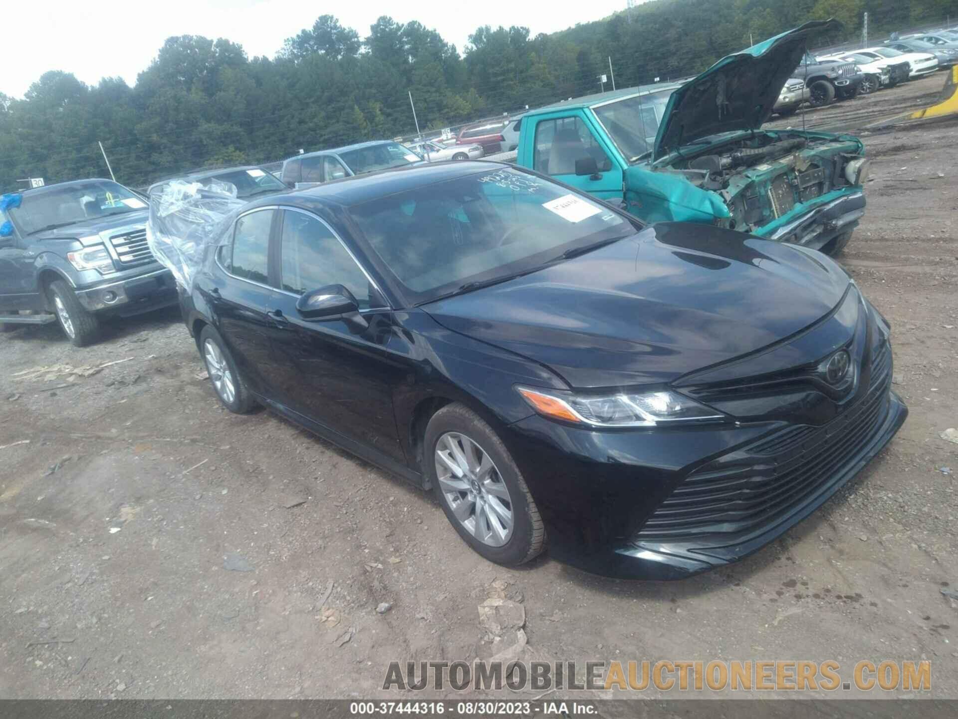 4T1B11HK9JU115350 TOYOTA CAMRY 2018