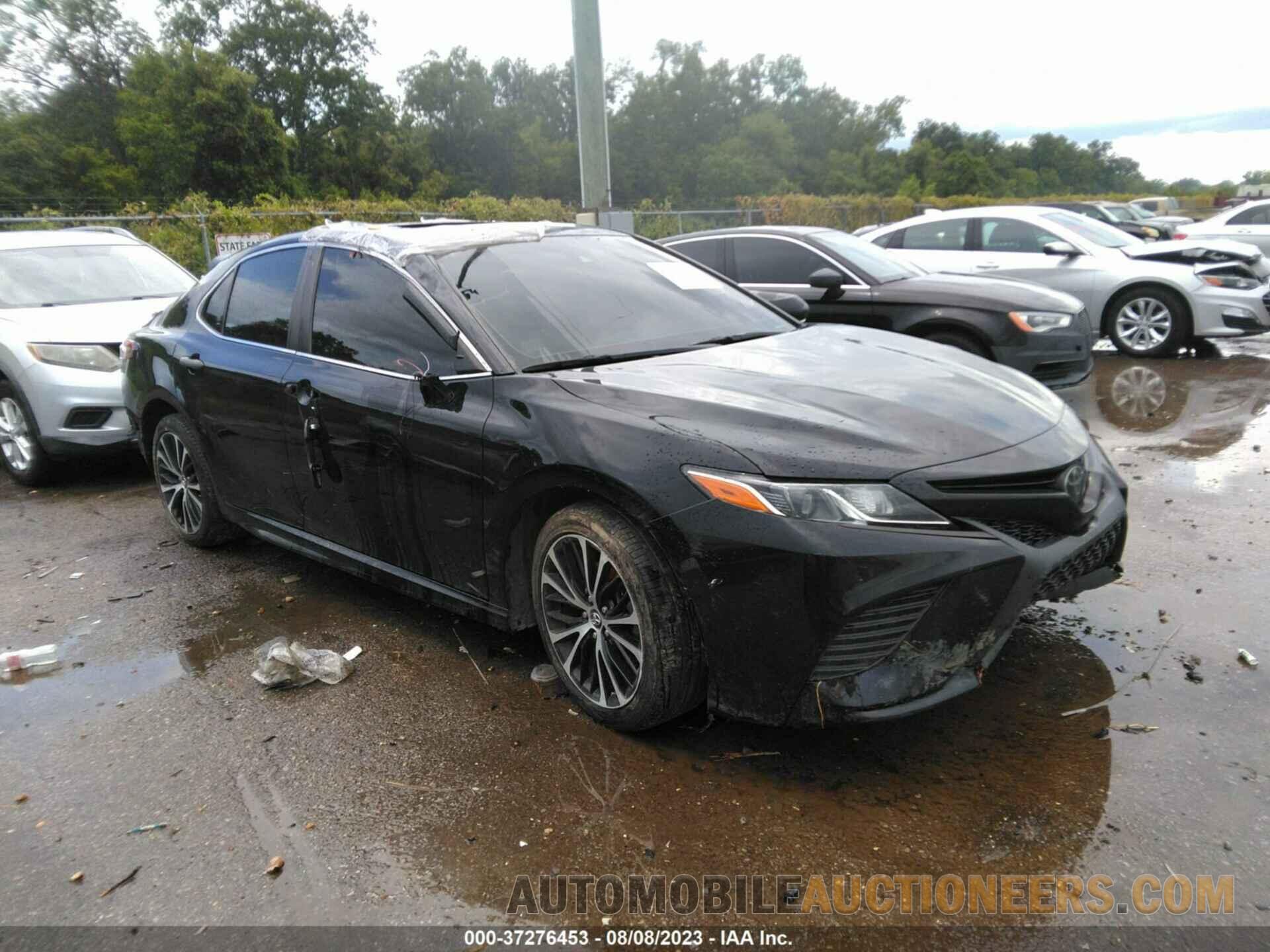 4T1B11HK9JU120466 TOYOTA CAMRY 2018