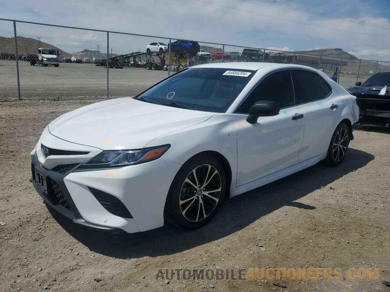 4T1B11HK9JU123304 TOYOTA CAMRY 2018