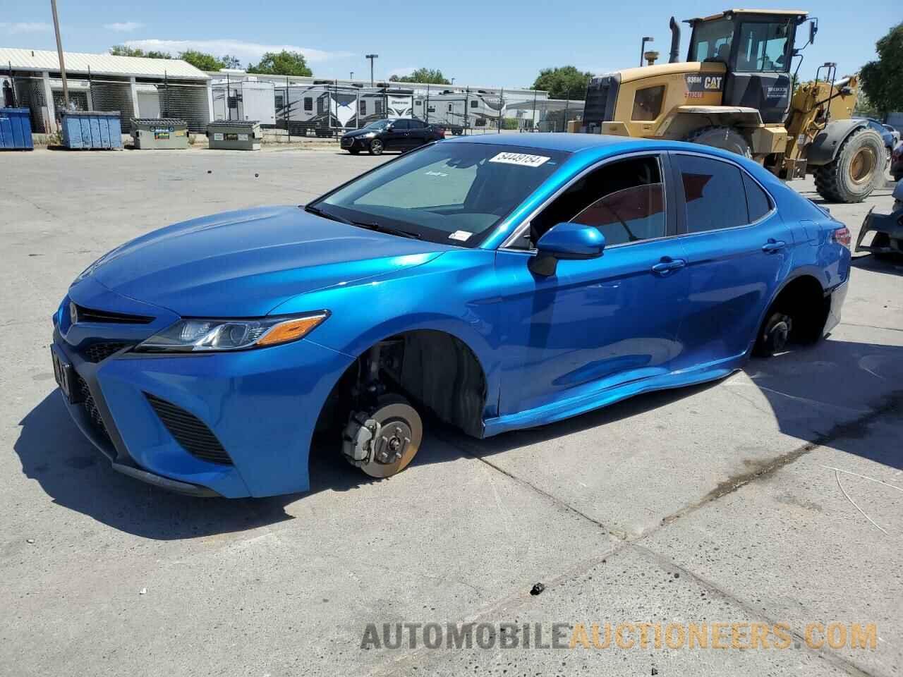 4T1B11HK9JU123481 TOYOTA CAMRY 2018