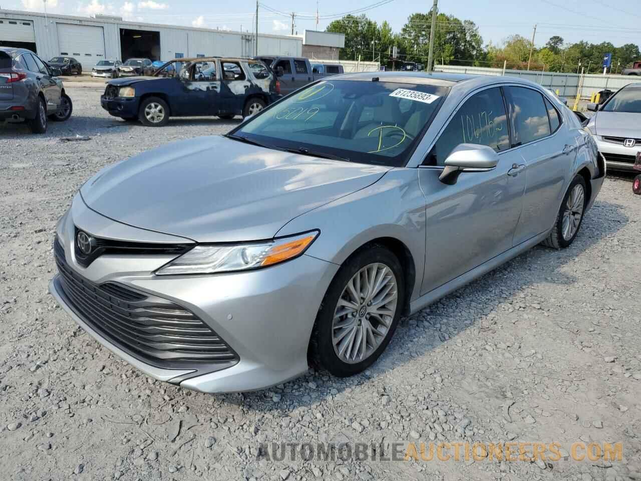 4T1B11HK9JU125019 TOYOTA CAMRY 2018