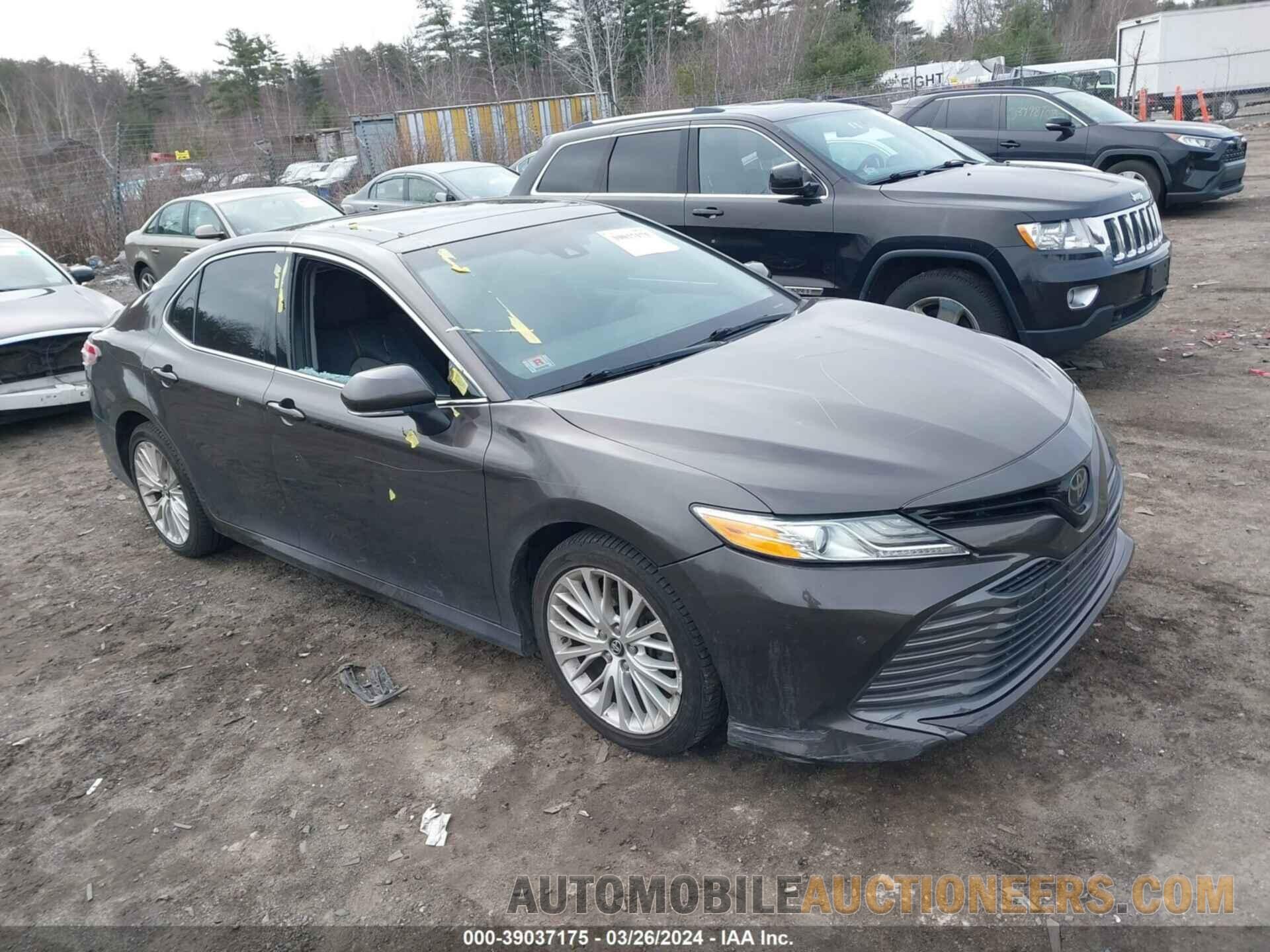 4T1B11HK9JU125439 TOYOTA CAMRY 2018