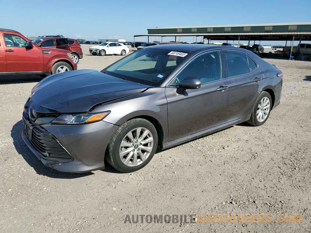 4T1B11HK9JU129118 TOYOTA CAMRY 2018