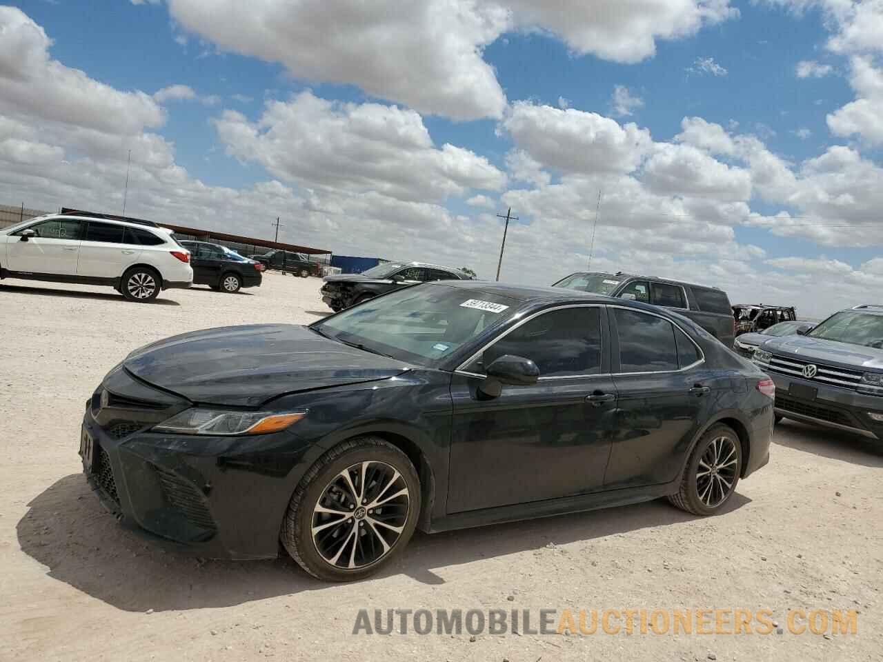 4T1B11HK9JU136862 TOYOTA CAMRY 2018