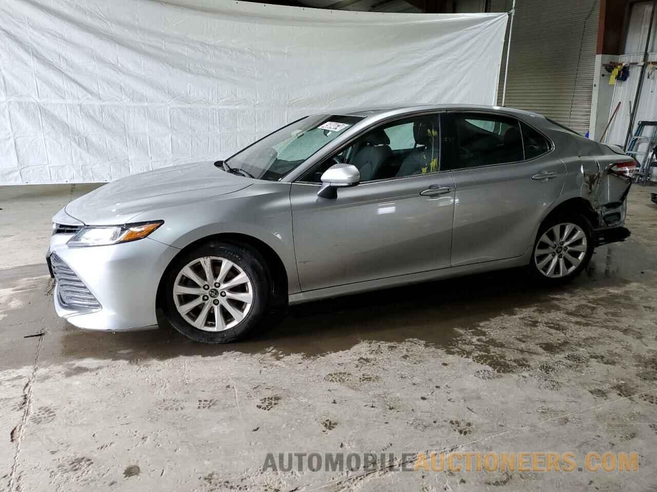 4T1B11HK9JU138191 TOYOTA CAMRY 2018