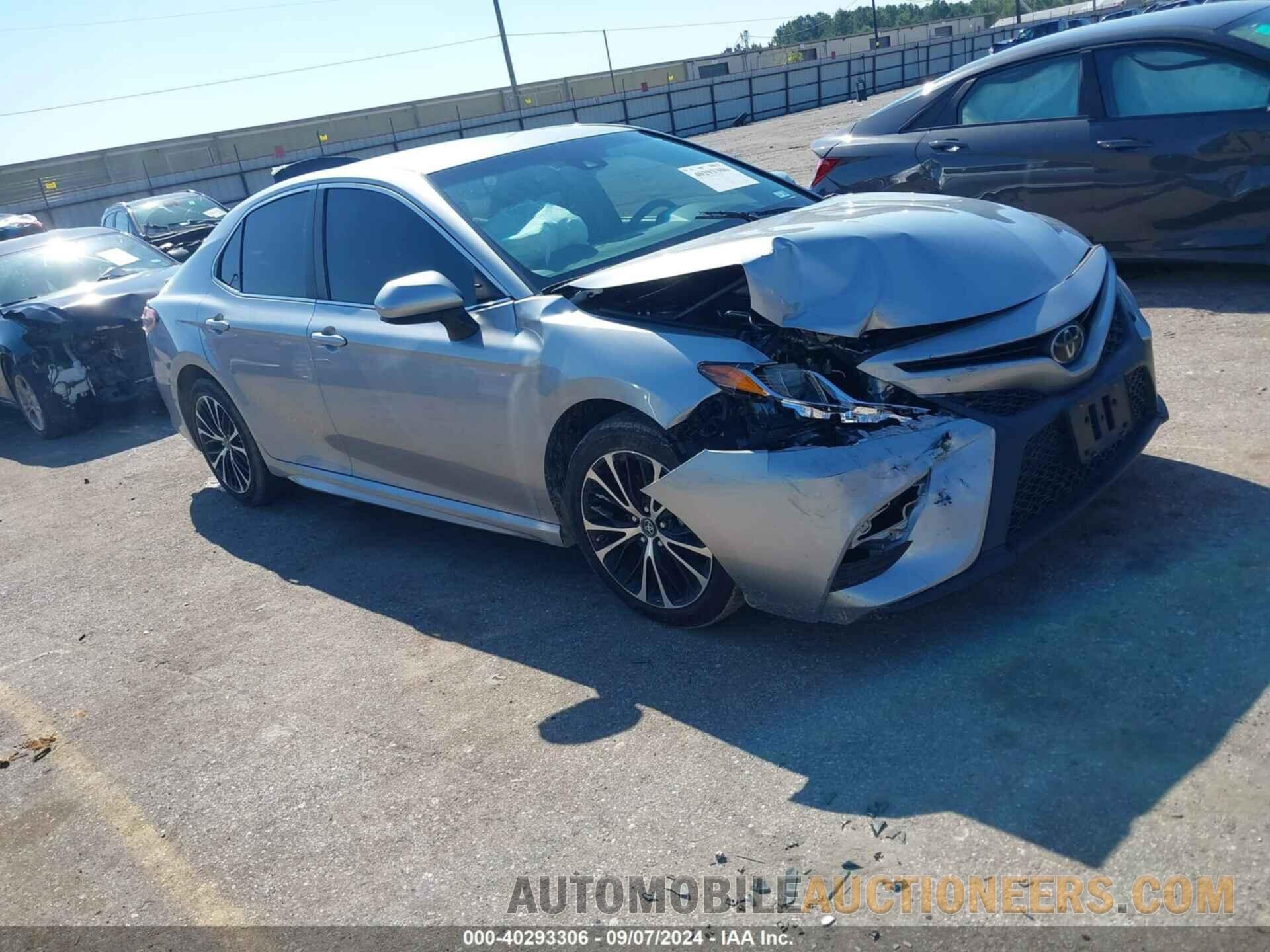 4T1B11HK9JU151345 TOYOTA CAMRY 2018