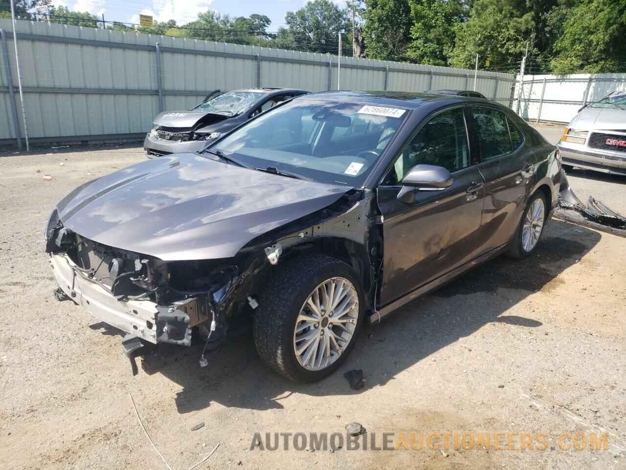 4T1B11HK9JU157288 TOYOTA CAMRY 2018