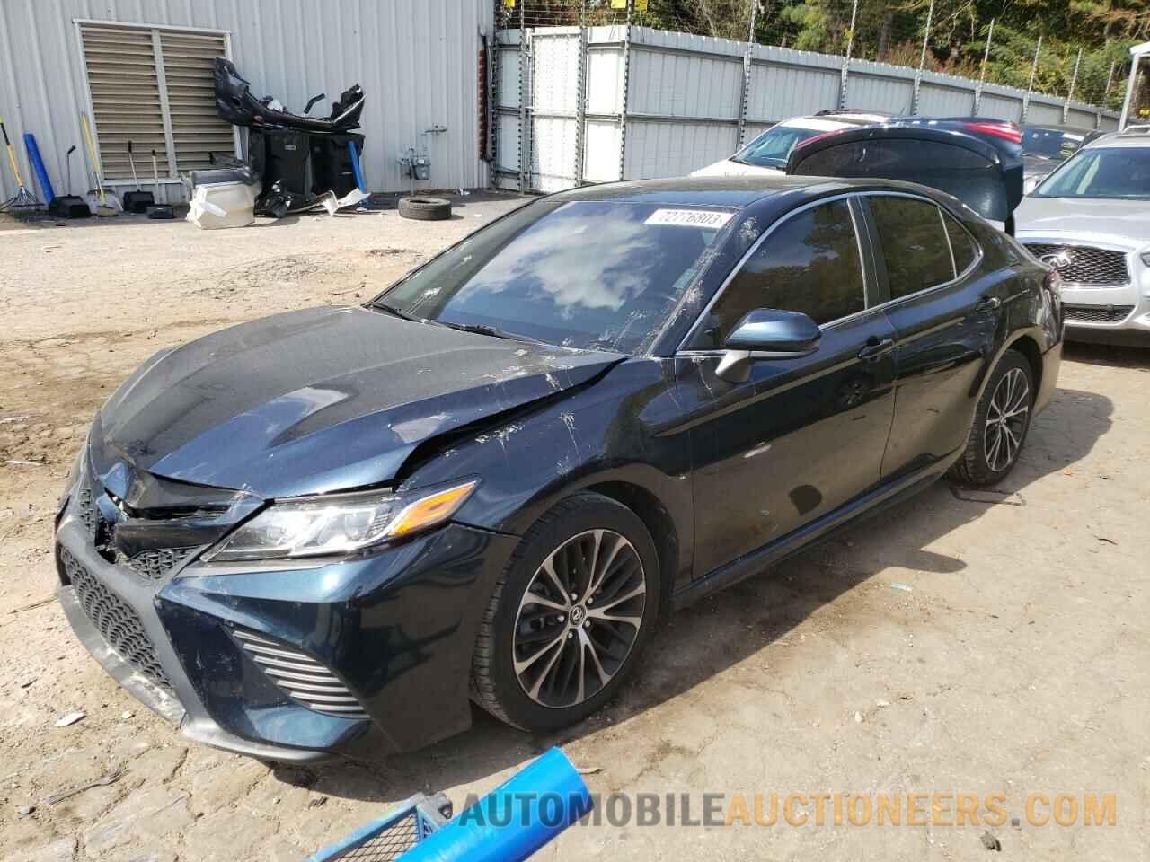 4T1B11HK9JU500990 TOYOTA CAMRY 2018